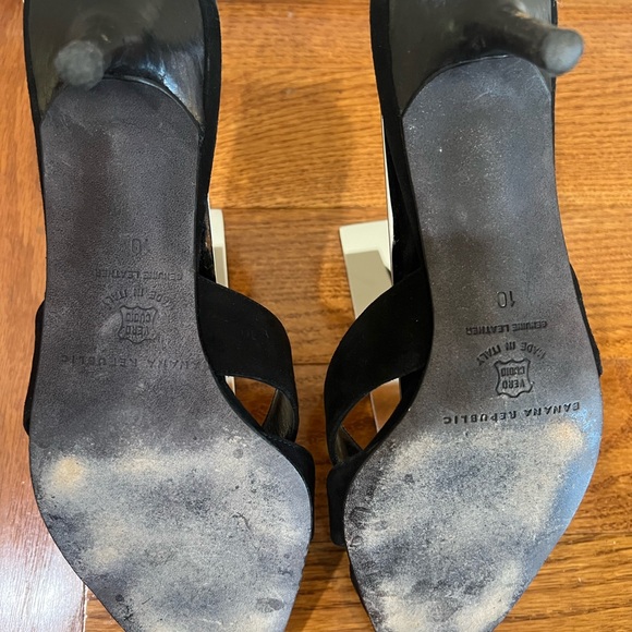 Banana Republic Heels - Picture 4 of 4